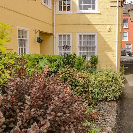 Апартаменты 138C Old Star & Garter Mews Лудлоу Экстерьер фото