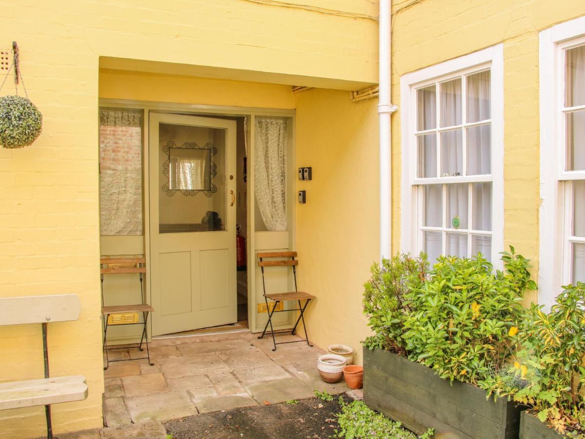 Апартаменты 138C Old Star & Garter Mews Лудлоу Экстерьер фото